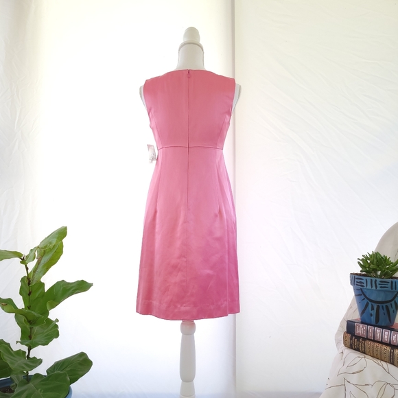 NWT Lilly Pulitzer Pink Cynthia Dress with Sparkle Hibiscus Pins Size 2 - Picture 2 of 5